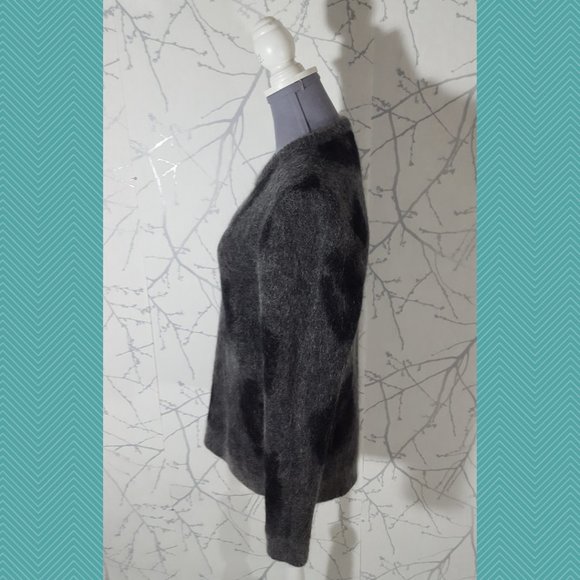 Tonsure Gray Cheetah Print Superkid Mohair Blend Fuzzy Crewneck Sweater - Picture 3 of 4